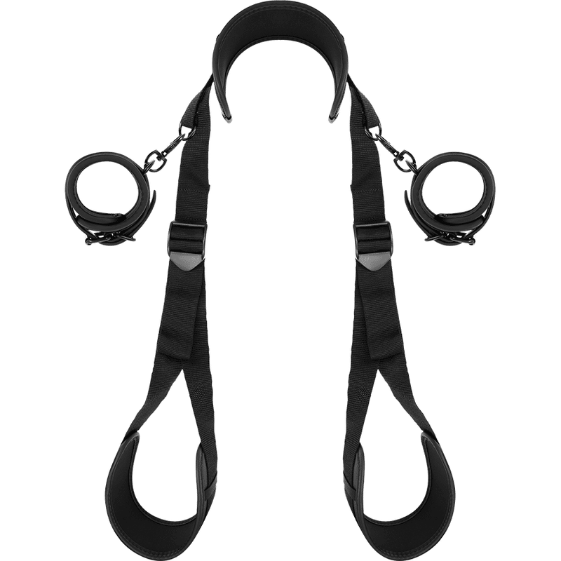 FETISH SUBMISSIVE - POSITION MIT OFFENEN BEINEN UND HANDSCHELLEN MIT NOPRENE-FUTTER